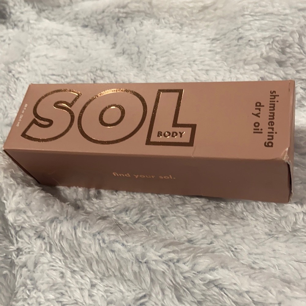 Opaltini Shimmering Dry Oil from Colourpop